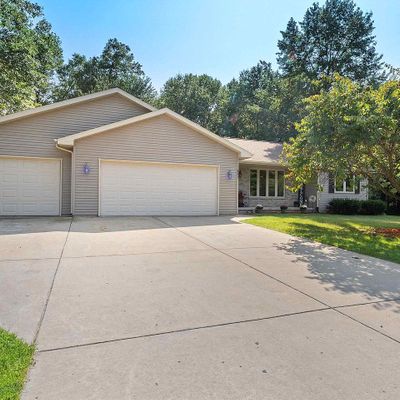 351 Oak Ct, Oconto, WI 54153