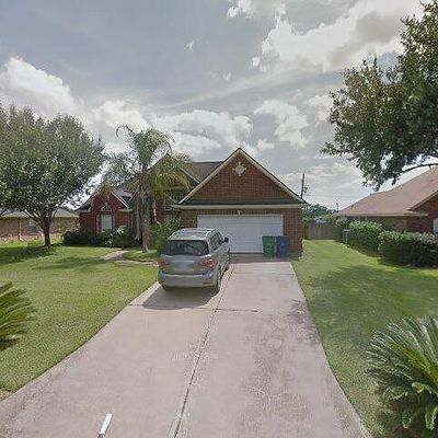 3515 Van Ness Dr, Alvin, TX 77511