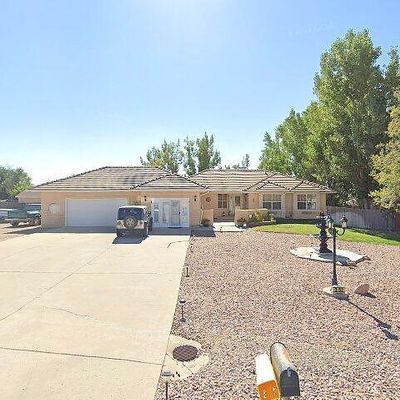 352 W Burke Ct, Pueblo, CO 81007