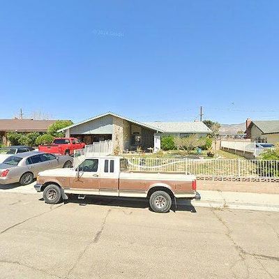 3525 Aberdeen Pl, Mojave, CA 93501