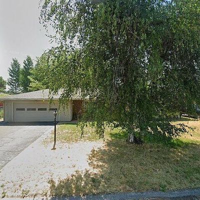 3527 Montevilla Dr, Klamath Falls, OR 97603