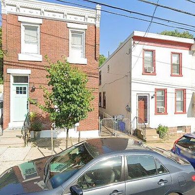 3584 Calumet St, Philadelphia, PA 19129