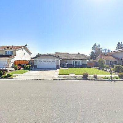 3590 Kirkcaldy St, Pleasanton, CA 94588