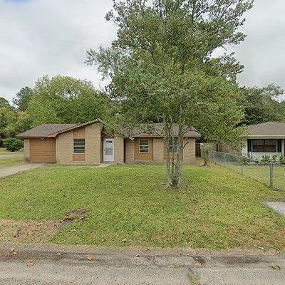 3618 Pentagon Dr, Pascagoula, MS 39581