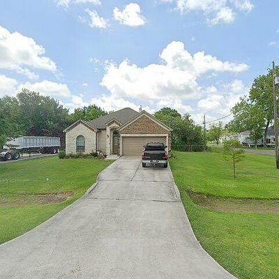 311 Independence Dr, League City, TX 77573