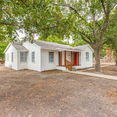 313 Austin St, Farmersville, TX 75442