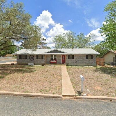 314 W Nimitz St, Fredericksburg, TX 78624