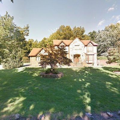 318 Camelot Ct, Wyckoff, NJ 07481