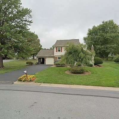 318 Faulkner Dr, Lancaster, PA 17601