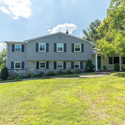 3184 Berkshire Rd, Doylestown, PA 18902