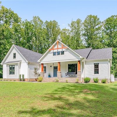 32 Julienne Ct, Louisa, VA 23093