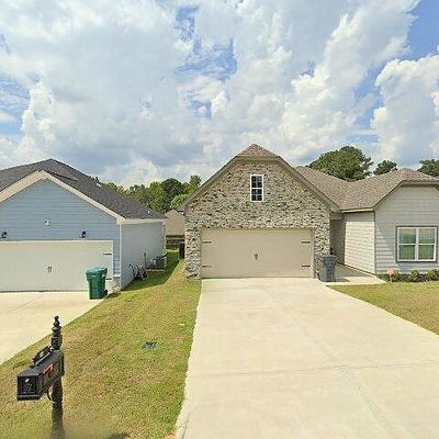 32 Vineyard Dr, Phenix City, AL 36869