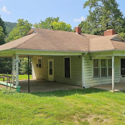 3200 Fay Lowman Rd, Connelly Springs, NC 28612