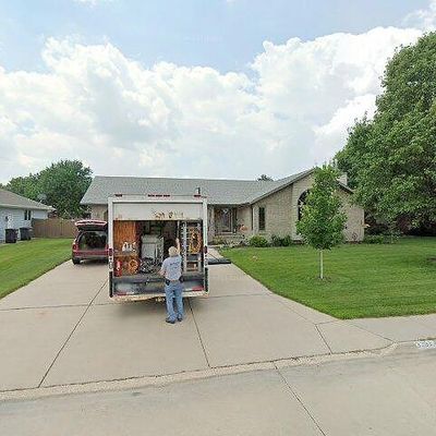 3203 Dixie Sq, Grand Island, NE 68803