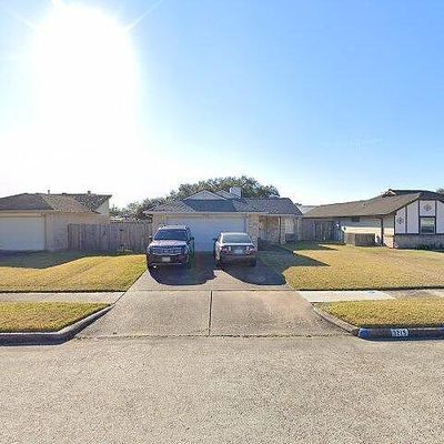 3215 W Heatherock Cir, Sugar Land, TX 77479