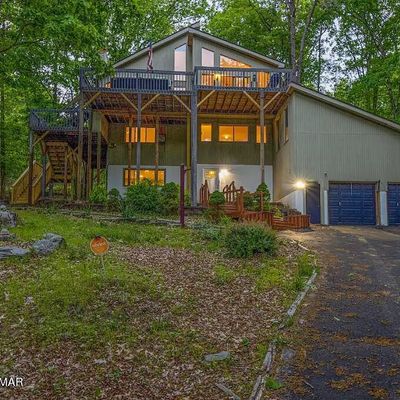 322 Brentwood Dr, Bushkill, PA 18324