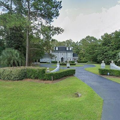 325 Carolina Dr, Loris, SC 29569