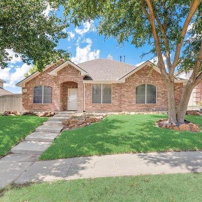 328 Newport Dr, Van Alstyne, TX 75495