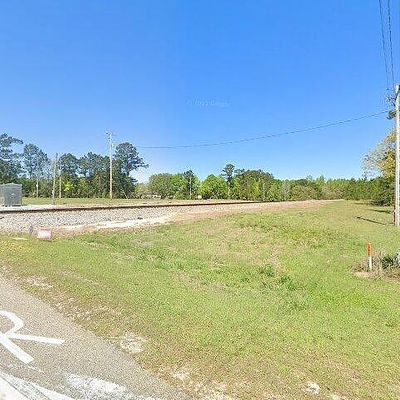 4 China Berry Cir, Carriere, MS 39426