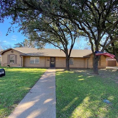 4 Lynn Ln, Mineral Wells, TX 76067