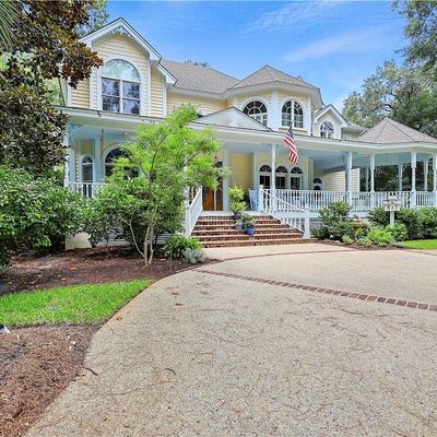 4 Saint Johns Pl, Hilton Head Island, SC 29928