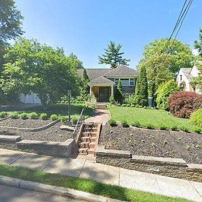 400 Upland Rd, Elkins Park, PA 19027