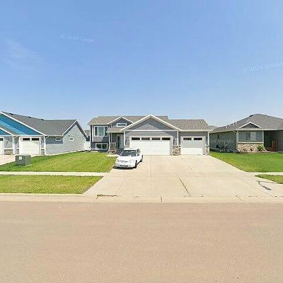 4004 S Sparta Ave, Sioux Falls, SD 57110