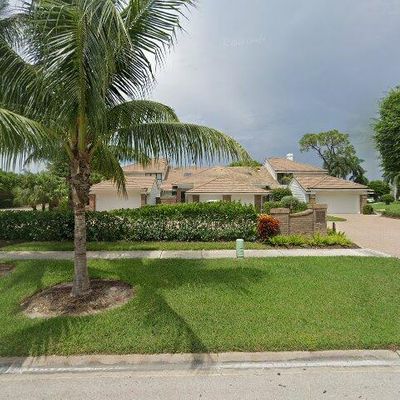 4006 Crayton Rd, Naples, FL 34103