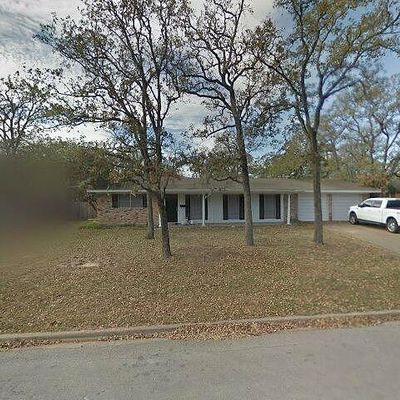 4008 Oaklawn St, Bryan, TX 77801