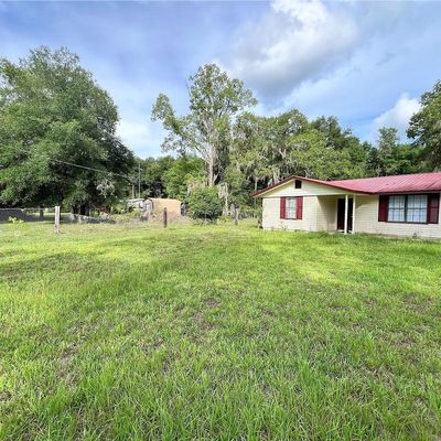 401 3 Rd Ave, Satsuma, FL 32189