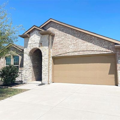 4016 Spur Trail Dr, Denton, TX 76208