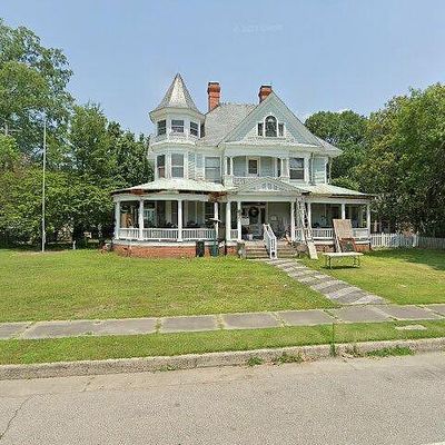 404 Lee St, Franklin, VA 23851