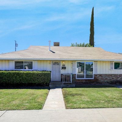 408 E Santa Clara St, Avenal, CA 93204