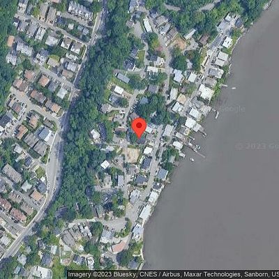 41 Colony Rd, Edgewater, NJ 07020