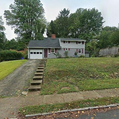 41 Devonwood Rd, Wayne, PA 19087