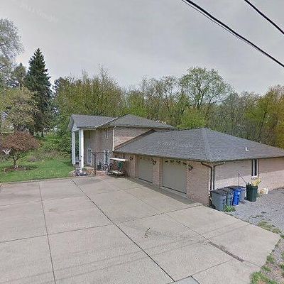 41 Nolte Ln, Coraopolis, PA 15108