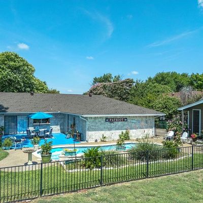 410 Gingerbread Ln, Waxahachie, TX 75165