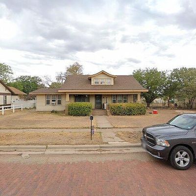 410 W Garza St, Slaton, TX 79364