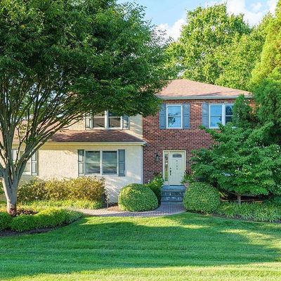 4105 Naamans Creek Rd, Upper Chichester, PA 19061