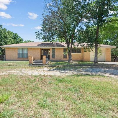 4106 Us Highway 81 N, Bowie, TX 76230