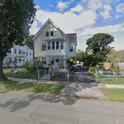 411 Blohm St, West Haven, CT 06516