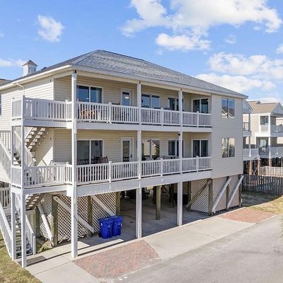 412 S Seaside Dr, Surfside Beach, SC 29588