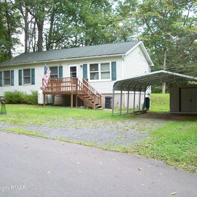 4129 Oak Ln, Bushkill, PA 18324