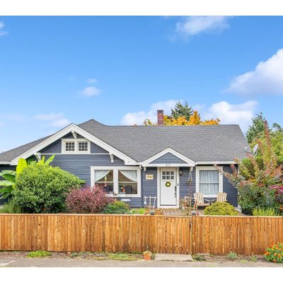 413 N 1 St Ave, Ridgefield, WA 98642