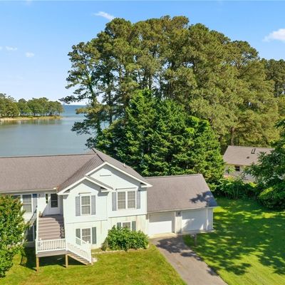 415 Hopedale Farm Rd, Reedville, VA 22539