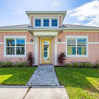 415 Parrot Ln, Daytona Beach, FL 32124