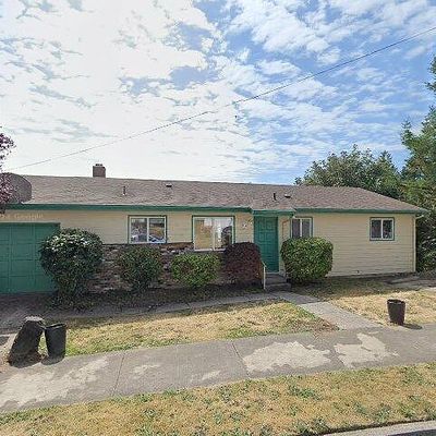 416 Chinook Ave, Astoria, OR 97103