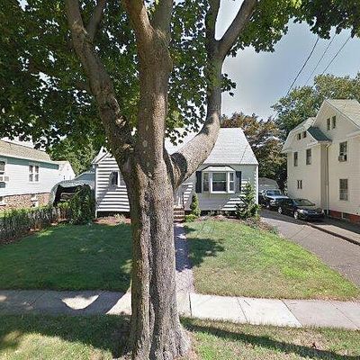 42 Dutton St, Wallingford, CT 06492