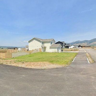 365 Little Greys Loop, Etna, WY 83118