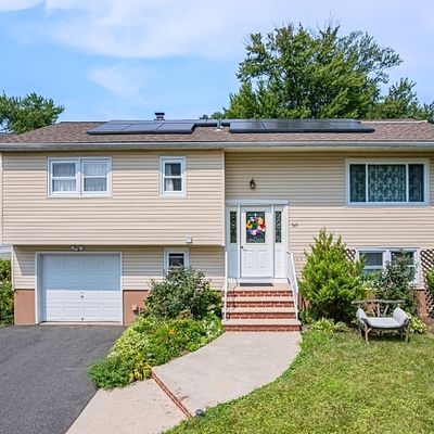 365 Lake Shore Dr, Parsippany, NJ 07054